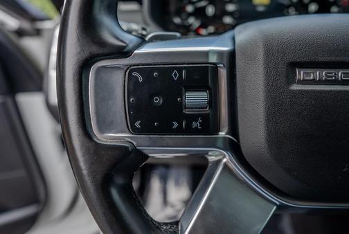 2023 Land Rover Discovery P300 S