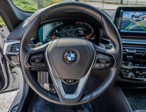 2023 BMW 530 i