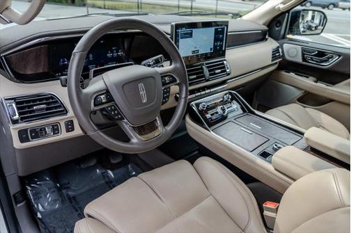 2022 Lincoln Navigator Reserve