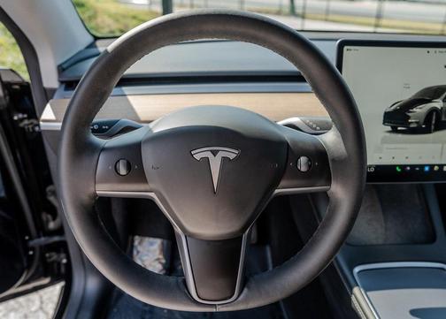 2025 Tesla Model Y Long Range Dual Motor All-Wheel Drive