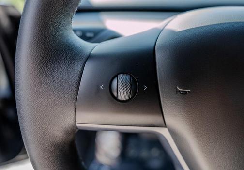 2025 Tesla Model Y Long Range Dual Motor All-Wheel Drive