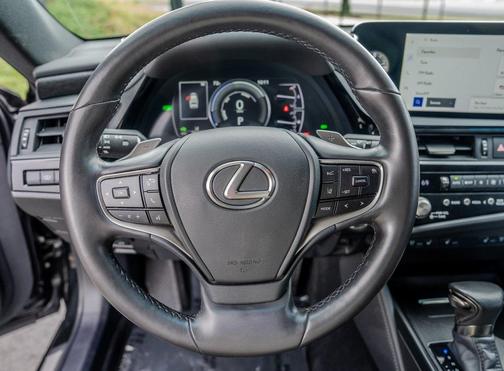 2024 Lexus ES 300h Base