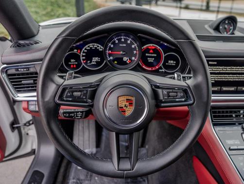 2023 Porsche Panamera Platinum Edition