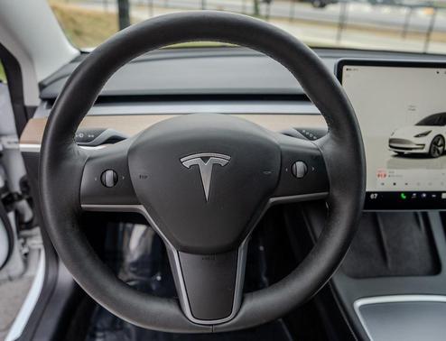 2022 Tesla Model 3 Standard Range