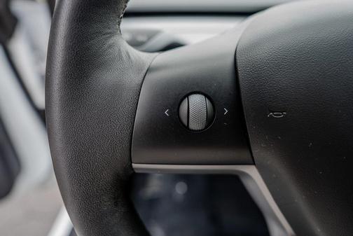 2022 Tesla Model 3 Standard Range