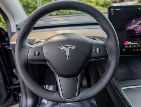 Midnight Silver Metallic 2023 Tesla Model Y Long Range Dual Motor All-Wheel Drive