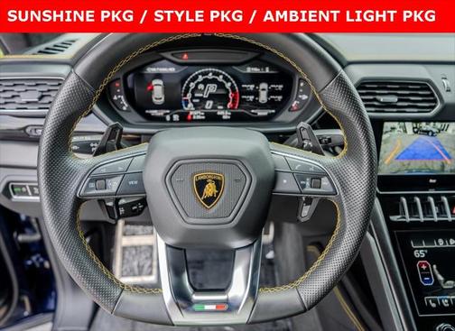 2022 Lamborghini Urus Graphite Capsule