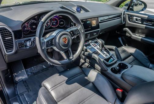 2021 Porsche Cayenne Base