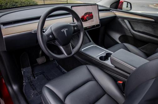 2024 Tesla Model Y Standard Range