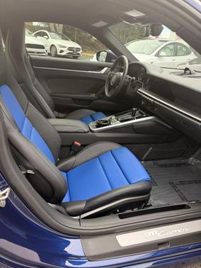 2022 Porsche 911 Carrera