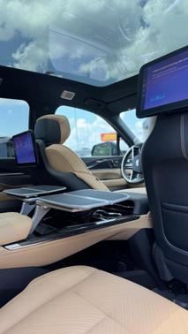 2025 Cadillac Escalade IQ Sport 2