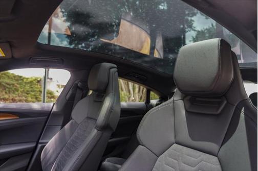 2023 Audi e-tron GT Premium Plus quattro