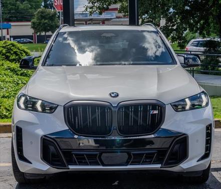 2024 BMW X5 M60i