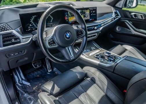 2024 BMW X5 M60i