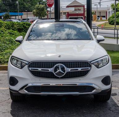 Polar White 2026 Mercedes-Benz GLC 300 Base