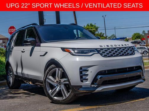 Fuji White 2023 Land Rover Discovery P360 Metropolitan Edition