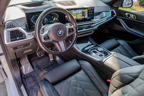 Brooklyn Grey Metallic 2025 BMW X5 xDrive40i