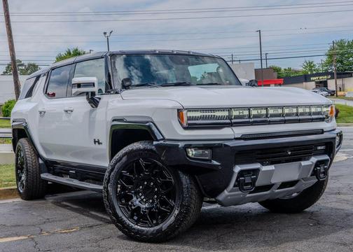 Interstellar White 2025 GMC HUMMER EV SUV 3X