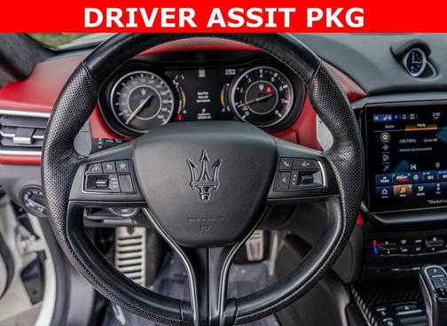 2022 Maserati Ghibli Modena