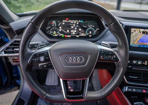 2023 Audi e-tron GT Premium Plus quattro