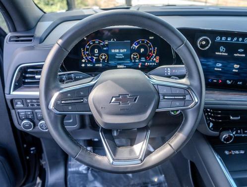 2025 Chevrolet Suburban 4WD Z71