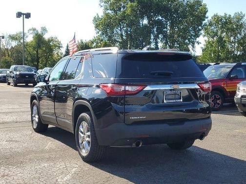 2021 Chevrolet Traverse LT Cloth
