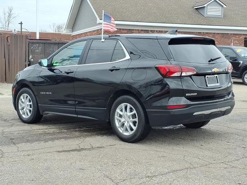 Mosaic Black Metallic 2022 Chevrolet Equinox LT W/1LT
