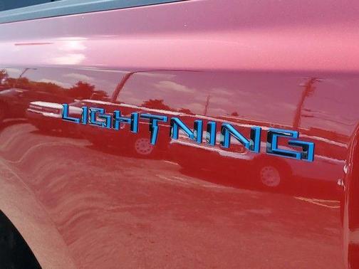 2023 Ford F-150 Lightning LARIAT