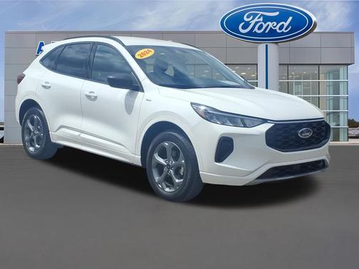 STAR WHITE METALLIC TRI-COA 2024 Ford Escape ST-LINE