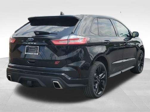 2022 Ford Edge ST