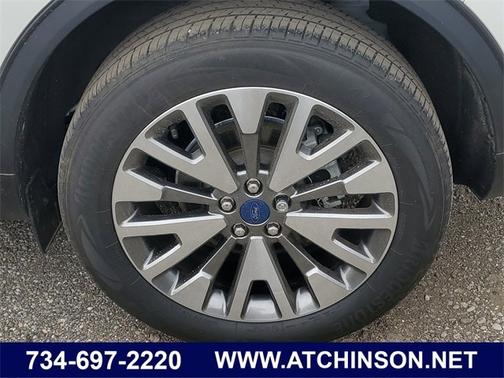 2022 Ford Escape TITANIUM