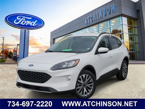 2022 Ford Escape TITANIUM