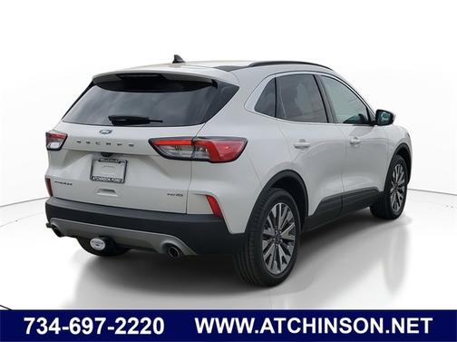 2022 Ford Escape TITANIUM
