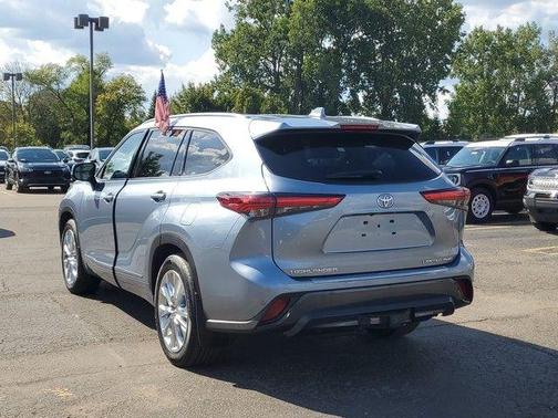 2022 Toyota Highlander Limited