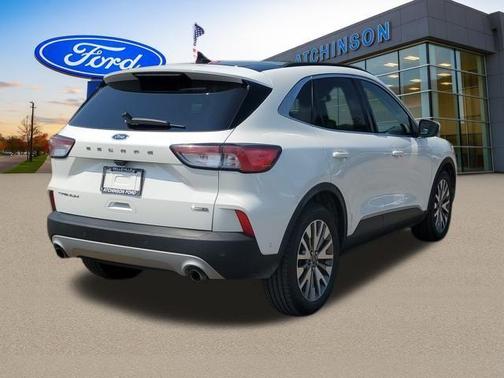 2020 Ford Escape Titanium Hybrid
