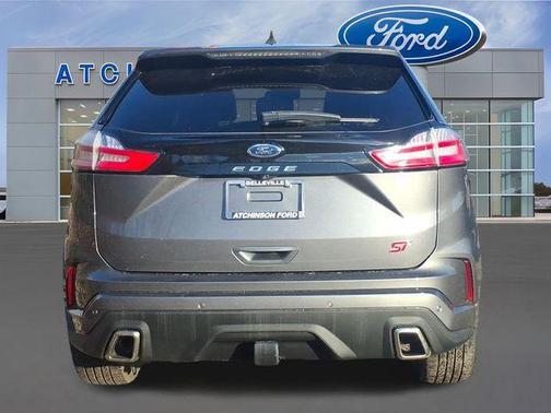 2022 Ford Edge ST