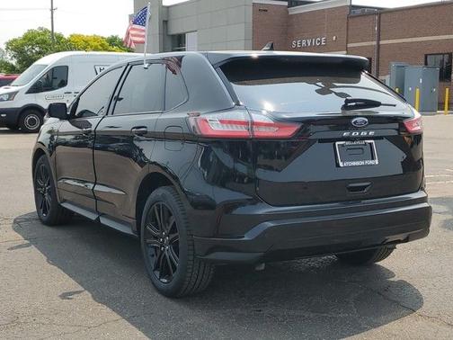 2022 Ford Edge ST LINE