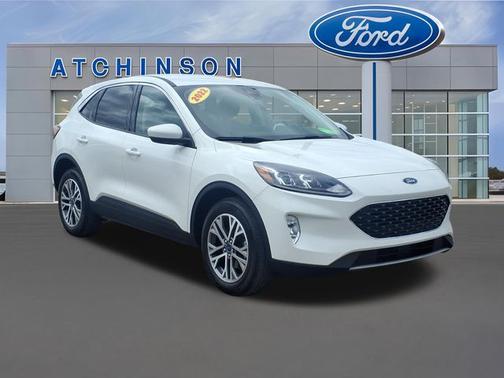 STAR WHITE METALLIC TRI-COA 2022 Ford Escape SEL