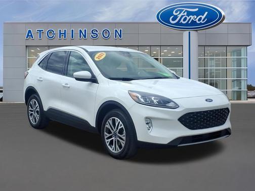 STAR WHITE METALLIC TRI-COA 2022 Ford Escape SEL