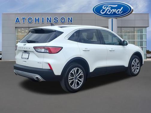 STAR WHITE METALLIC TRI-COA 2022 Ford Escape SEL