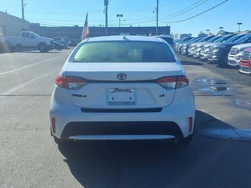 2022 Toyota Corolla LE