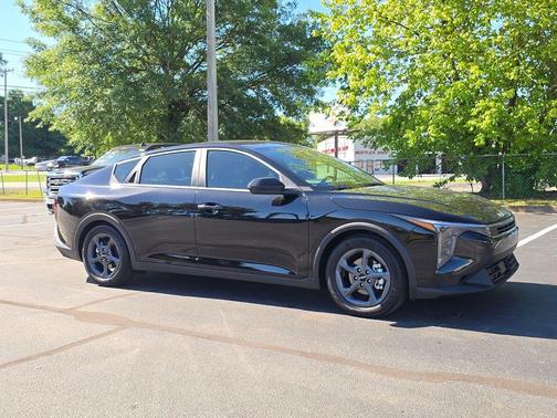 Aurora Black Pearl 2026 Kia K4