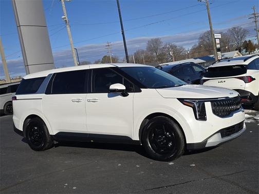 2026 Kia Carnival LXS