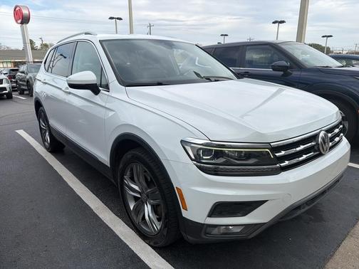 2018 Volkswagen Tiguan 2.0T SEL Premium