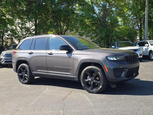 2023 Jeep Grand Cherokee Altitude