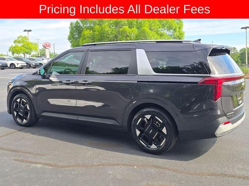 Metal 2025 Kia Carnival EX