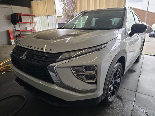 Alloy Silver Metallic 2024 Mitsubishi Eclipse Cross EDITION