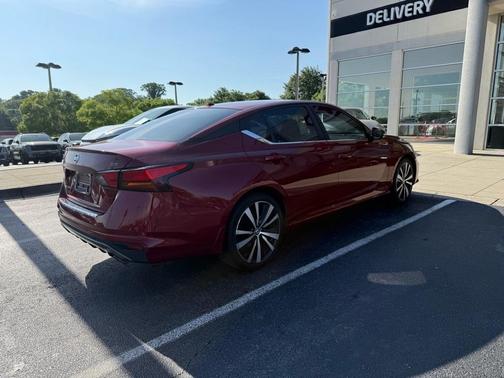 2021 Nissan Altima 2.5 SR