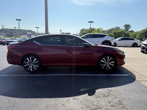 2021 Nissan Altima 2.5 SR