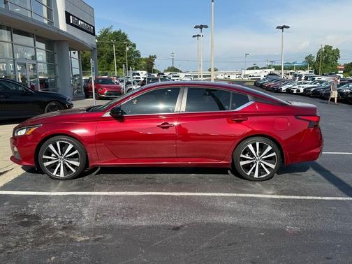 2021 Nissan Altima 2.5 SR